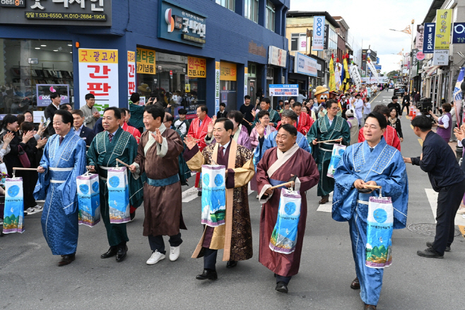 0_창녕군, 우포따오기와 함께하는 제39회 비사벌문화제 성황리에 폐막(문화행렬)2