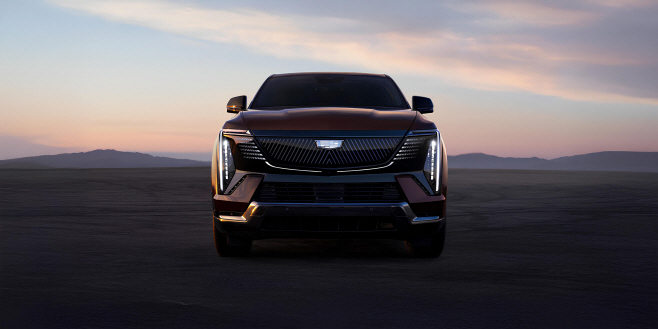 [사진 1] 에스컬레이드IQ 외관_1