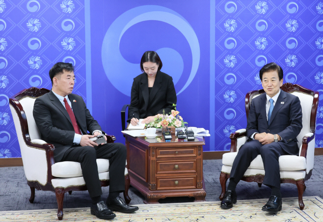 정동영 장관, 부호 주한 베트남 대사 접견<YONHAP NO-4227>