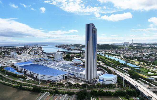 LS전선이 강원도 동해시에 해저 5동을 준공하며, 아시아 최대급 HVDC 케이블 생산 역량을 갖췄다_250716