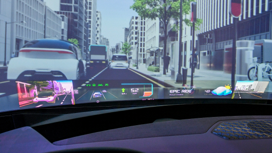 홀로그래픽 윈드쉴드 2025CES