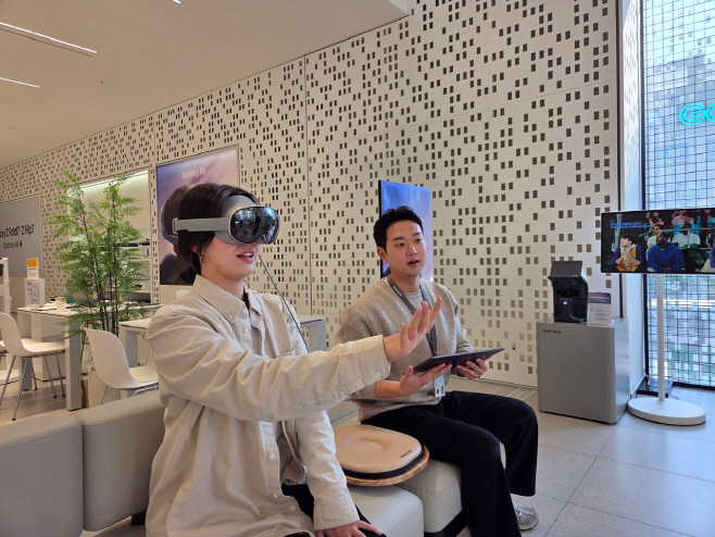 갤럭시 XR 매장체험 4