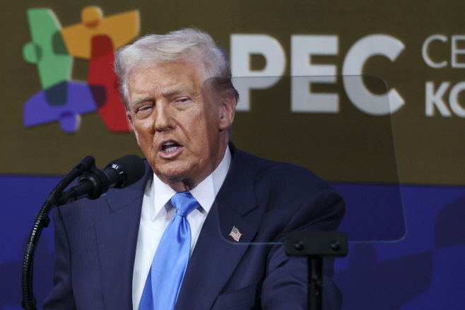 연설하는 트럼프 미국 대통령<YONHAP NO-5326>