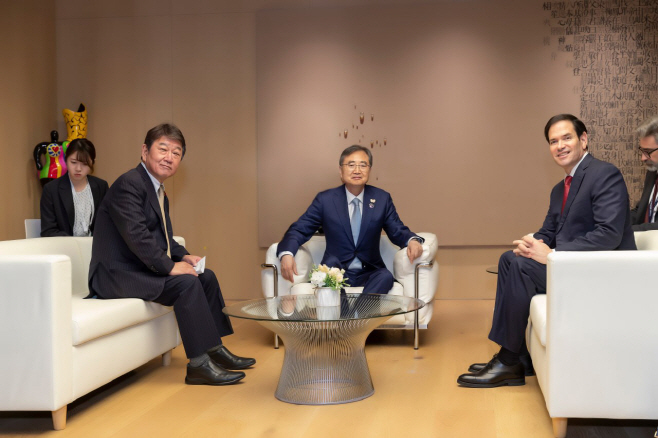 한미일 외교장관회의 사진(2)