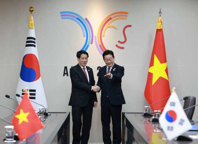 이재명 대통령, 베트남 국가주석과 정상회담<YONHAP NO-5284>