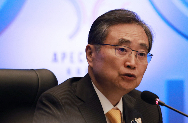 개회사하는 조현 외교부 장관<YONHAP NO-2924>