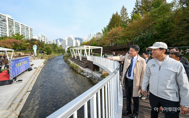 [포토] 당현마루 둘러보는 오세훈 시장