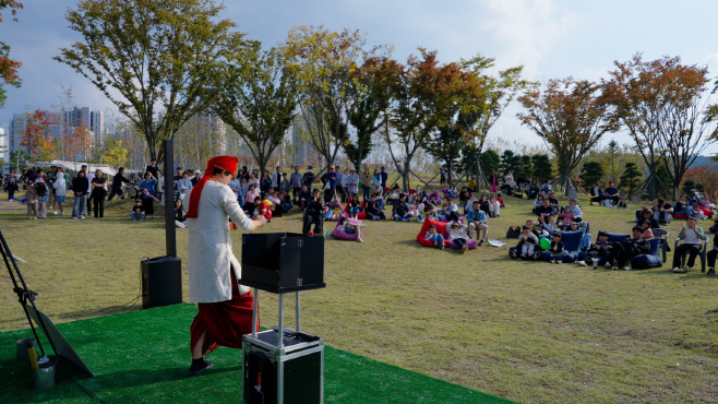251103 충주시 2025 정원축제 성황리 개최(다채로운 공연)1