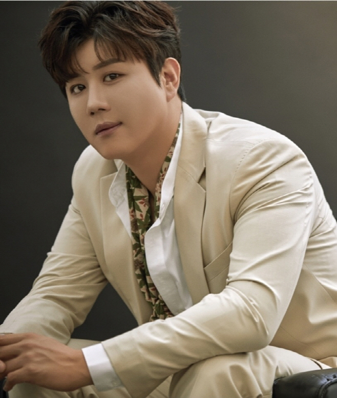 3-3 가수 진해성, 팬클럽과 함께 포천시 취약계층에 500만 원 기부…‘선한 영향력’ 확산2