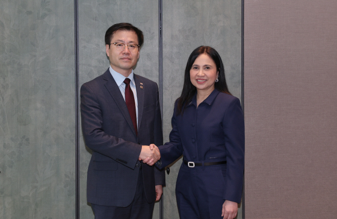 (25.10.31)필리핀 통상산업부 장관 면담01