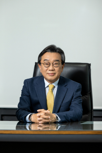 (사진1) 백종훈_금호석유화학_대표이사