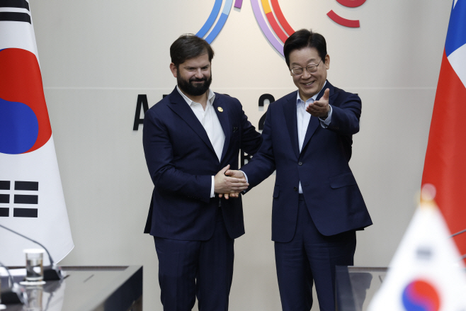 이재명 대통령, 칠레 대통령과 정상회담<YONHAP NO-4219>