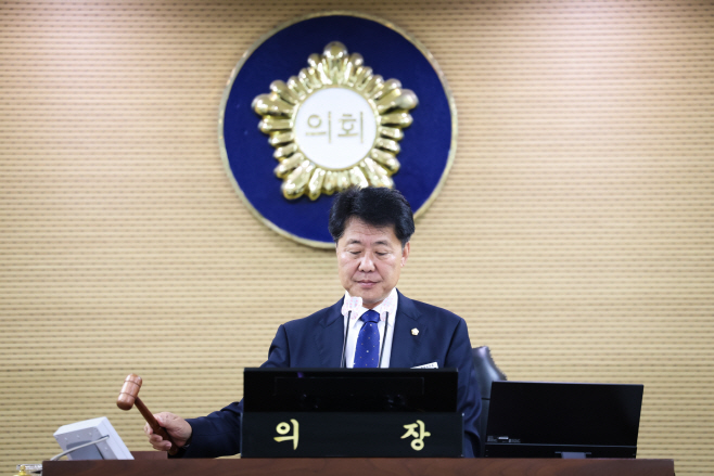 20251101 보도자료(청양군의회 제315회 임시회 폐회)1