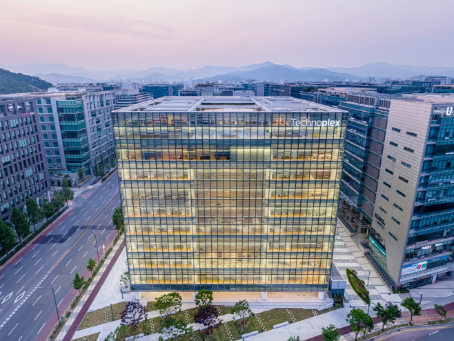 [사진자료3] 한국앤컴퍼니그룹 본사 테크노플렉스(Technoplex) 전경