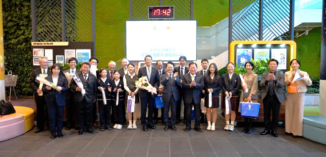 2-1. 호후시 대표단 춘천 방문_춘천시청 접견 (2)