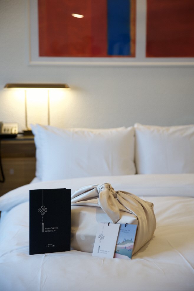 사진 3_라한셀렉트 경주에 묵는 정상들을 위한 선물 사진