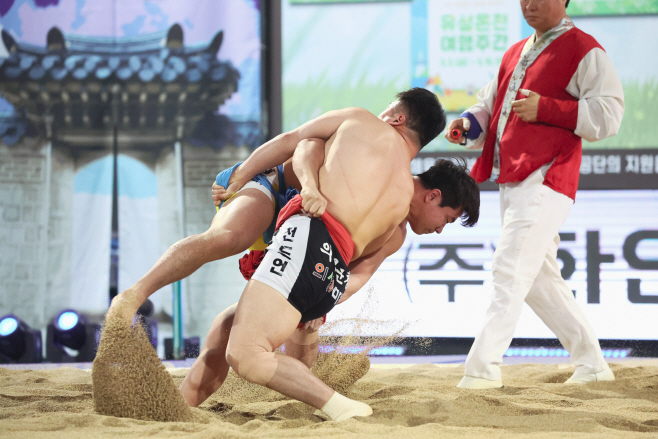 천하장사 씨름대축제 (출처 대한씨름협회) (2)