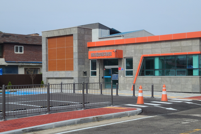 1. 영동군 통합이동지원센터, 새 보금자리 이전…정식 운영 앞둬 (1)