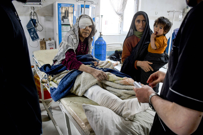 AFGHANISTAN-EARTHQUAKE <YONHAP NO-3683> (AFP)