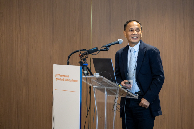 닥터 그웬디 강연 사진(3)