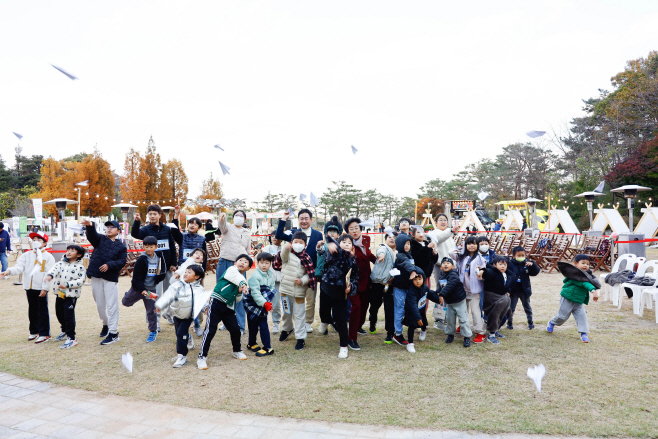 이천시 난생처음 도서관 2만명 방문