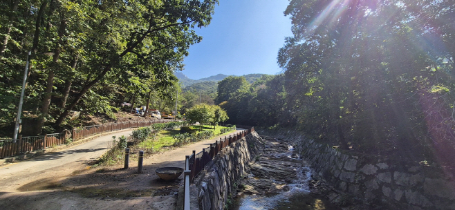 5.도시디자인과([기획]의정부시가 추천하는 ‘가을에 걷기 좋은 길 베스트 5’)3-노강서원 가는 길