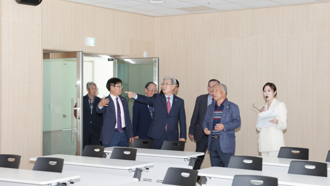 6. 내부 시설 (1)