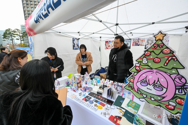 [포토] 한국장애인표준사업장 생산품 박람회 둘러보는 시민들