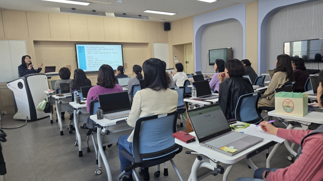 김천교육지원청, 교원의 디지털·AI 역량 강화에 앞장 서다