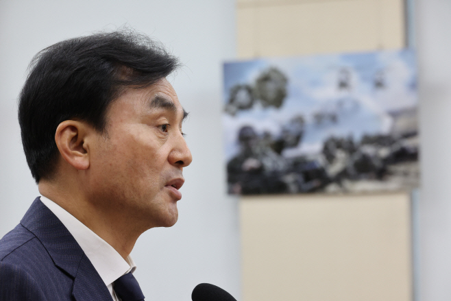 2026년도 예산안 제안설명하는 안규백 국방부 장관<YONHAP NO-2876>