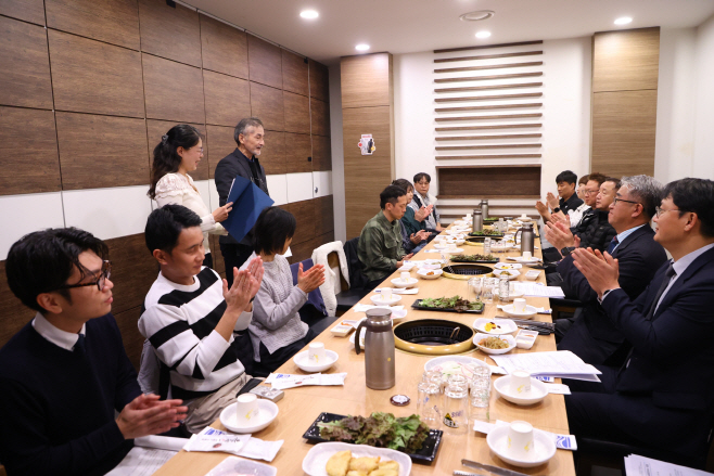 251111 스포츠로 이어진 우정 충주시-유가와라정 다시 만났다(일본 유가와라정 스포츠교류단과의 저녁 만찬 사진)2