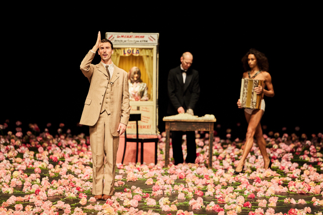 [LG아트센터] 피나 바우쉬의 카네이션 LG Arts Center Studio AL 9 (12)