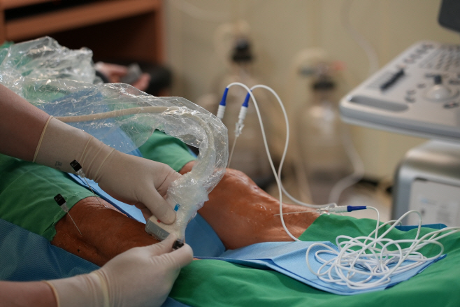 고주파 열치료술은 인공관절 수술 후 통증을 완화하는데 도움을 준다