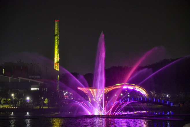 1 빛의 굴뚝 사진