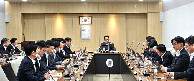 (251112) 농협, 고강도 혁신 착수로 ‘국민불신’걷어낸다2