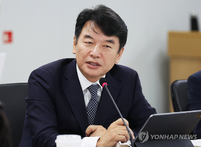 문진석 더불어민주당 원내운영수석부대표 단독샷 연합