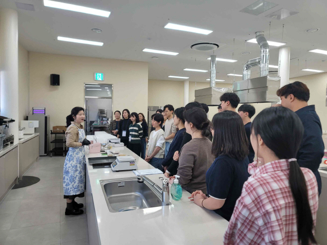 20251114-밀양시, 저연차 공무원 성장 워크숍 개최(1)