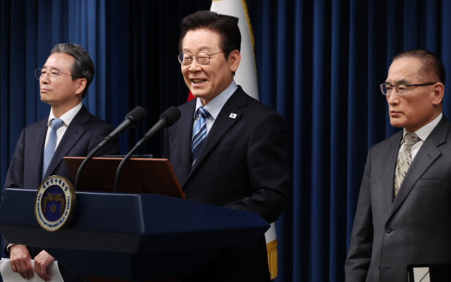 한미 팩트시트 타결 발표, 취재진 질문에 답하는 이재명 대통령