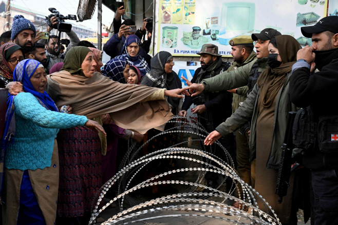 INDIA-KASHMIR-EXPLOSION <YONHAP NO-3485> (AFP)