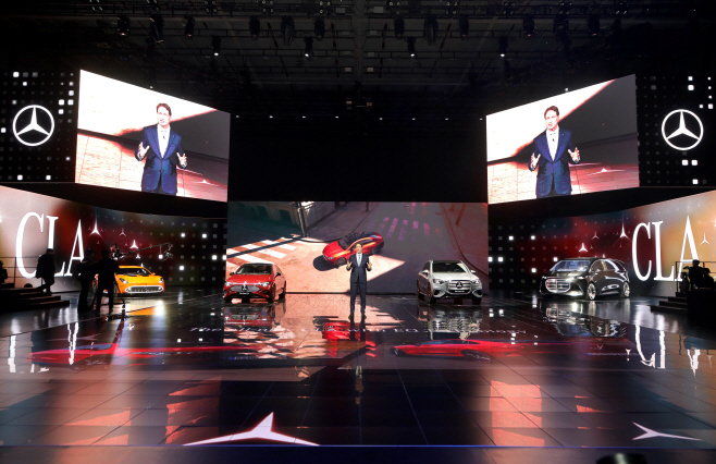 [사진 4] 메르세데스-벤츠, ‘미래 전략 간담회’에서 브랜드 역사상 최대 규모의 신차 전략 공개