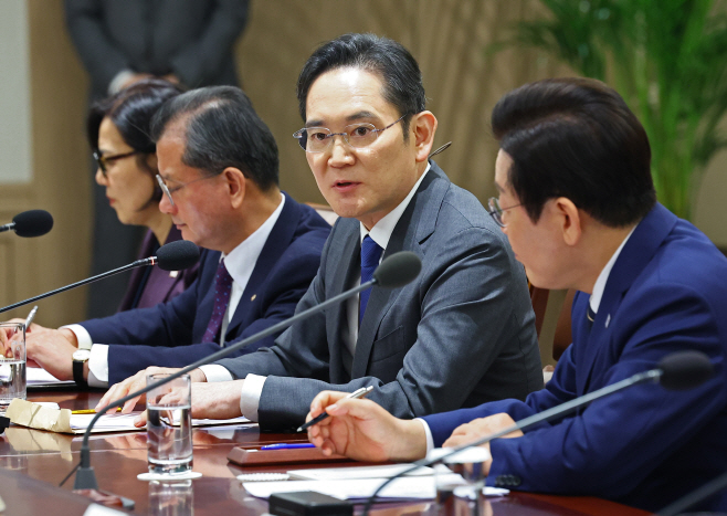 한미 관세협상 후속 민관 합동회의, 발언하는 이...<YONHAP NO-3024>