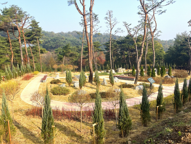 예산군, 봉수산수목원 암석체험원 1단계 사업 완공