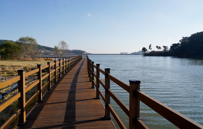 서산시, 인지 풍전저수지 둘레길 개장...‘시민 휴식·여가 공간으로’