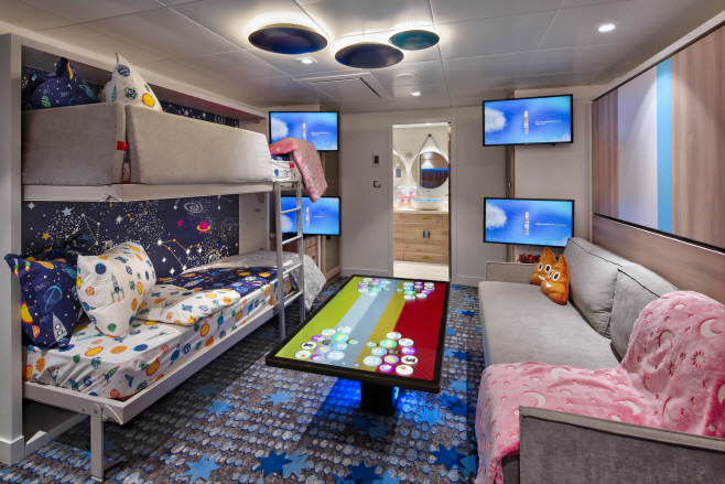 삼성전자, 세계 최대 크루즈 '스타 오브 더 시즈'에 TV와 사이니지 공급(2)