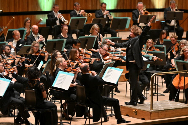 필하모니아 오케스트라(2) (c)Marc Gascoigne