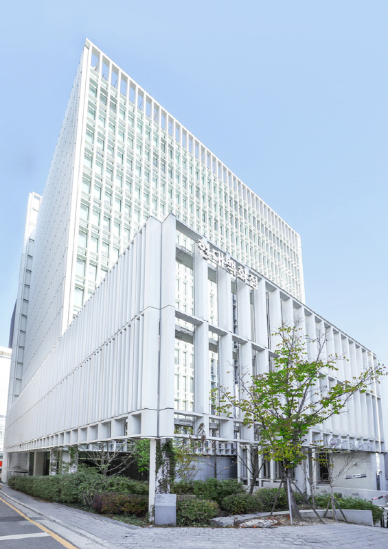 현대백화점그룹 본사 사옥 전경 (1) (1) (1)