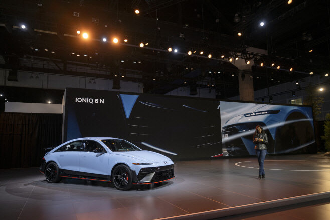 사진 3) 콤팩트 오프로드 콘셉트카 ‘크레이터’ 세계 최초 공개