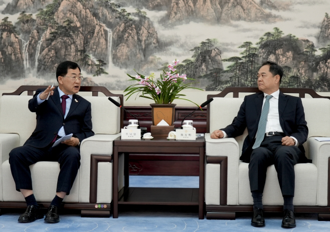 1-3. 경주시 중국 둔황 베이징과 연이은 협력 포스트 APEC 국제외교 확대_03