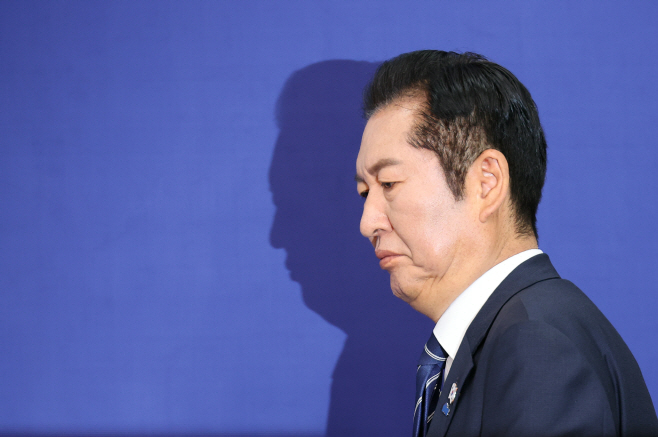 회의 참석하는 정청래 대표<YONHAP NO-2604>