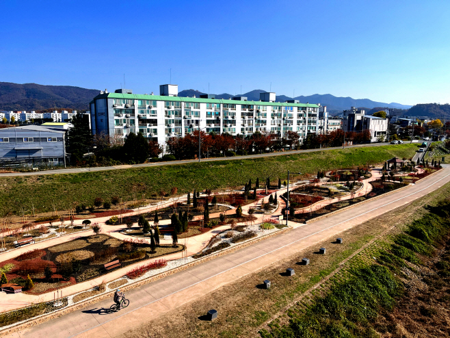 ★★1번 사진자료_불로천 생활밀착형 숲 조성(2025.11.24 (4)